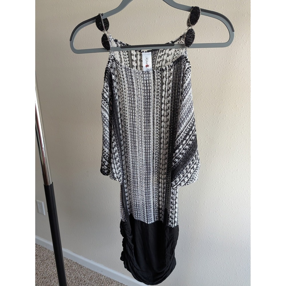 Fifth Culture Womens Black White Geometric Cold Shoulder Ruched Tunic Top - Picture 2 of 8